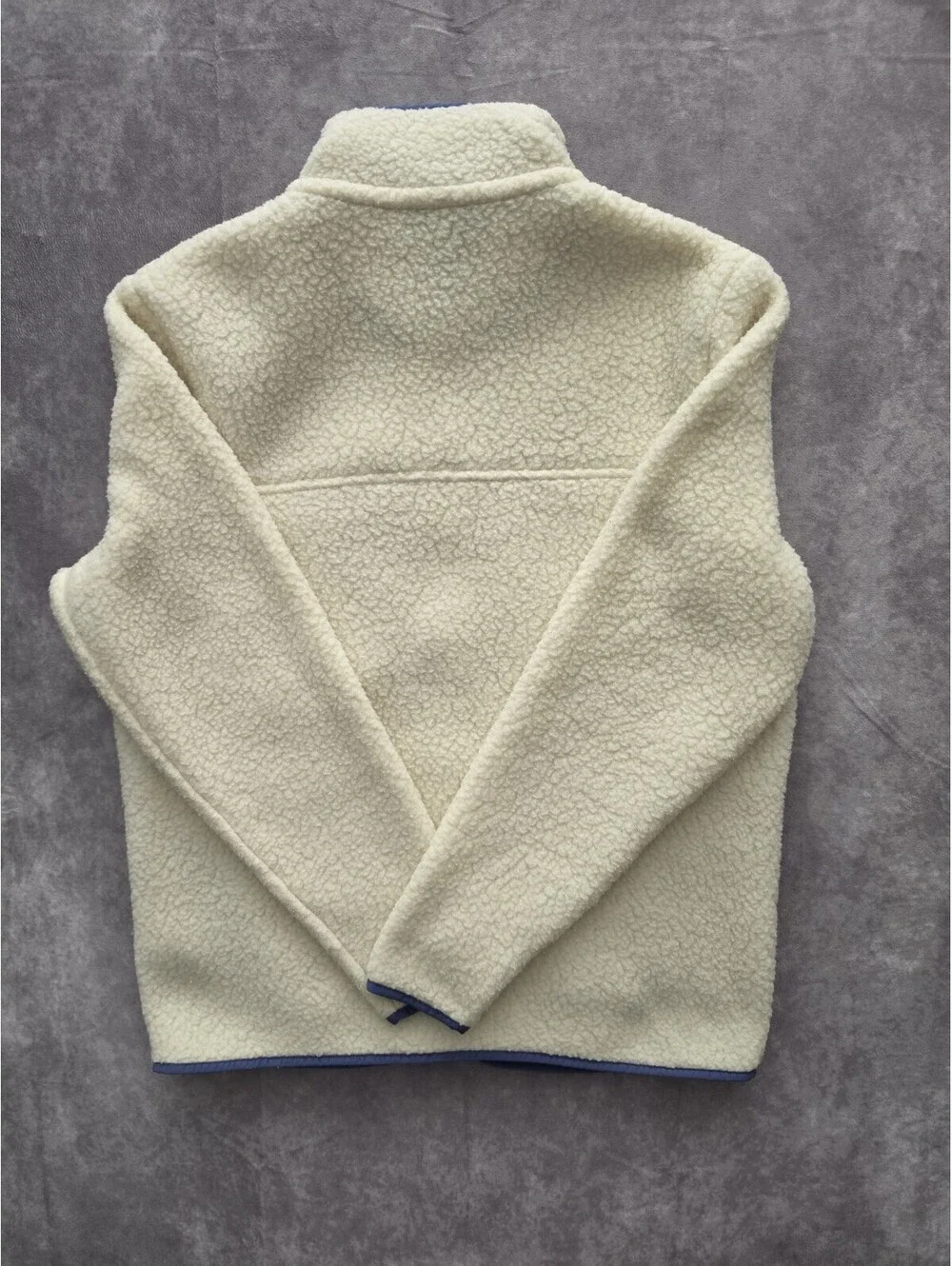 SKU0247 Patagonia Women’s Medium Retro Pile Fleece Jacket Cream Ivory NWOT